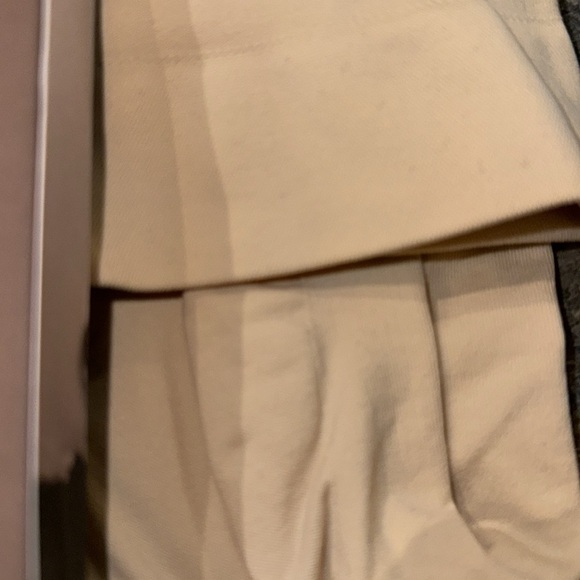 New
Shapewear Shorts
MID THIGH SHORT - Picture 6 of 7